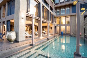 Hotel med pool på en Alekos-rejse